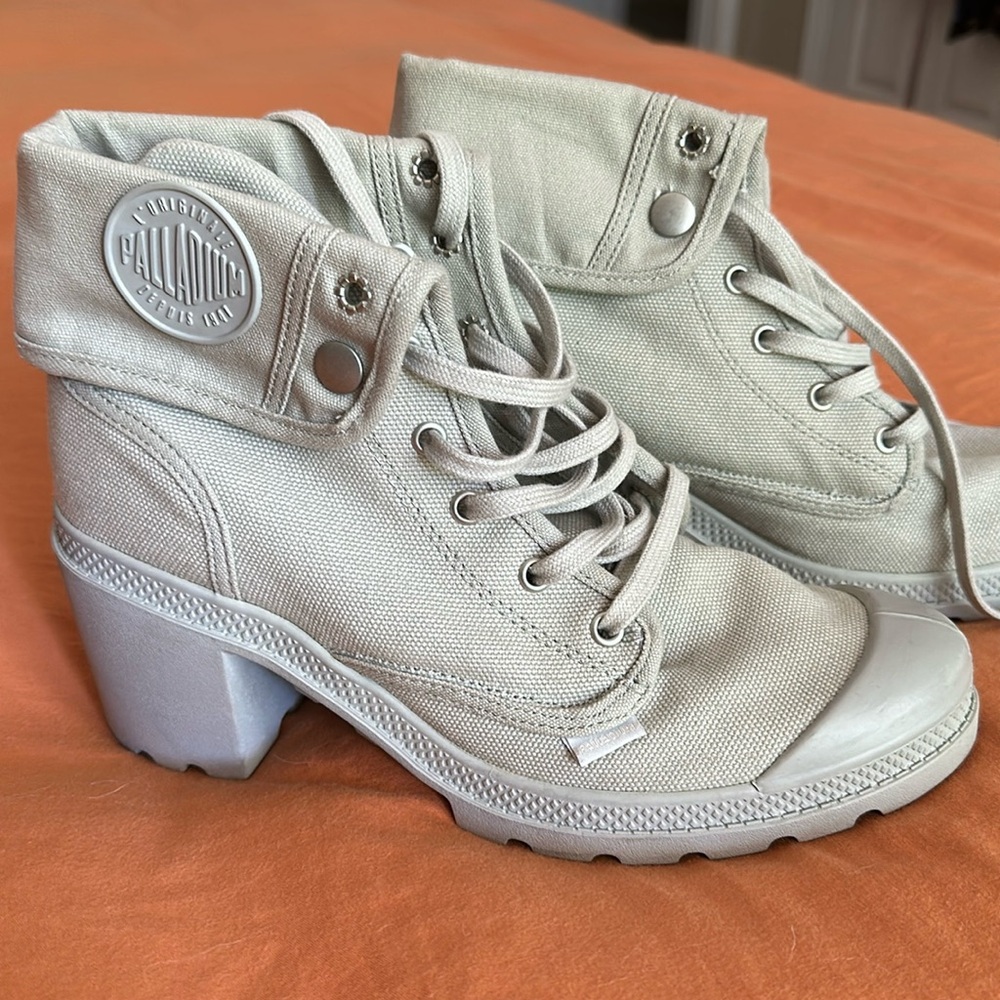 Palladium Baggy Heel boots RARE size 11